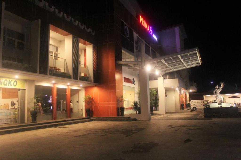 Prima Sr Hotel & Convention Yogyakarta Sleman (Yogyakarta) Exterior foto