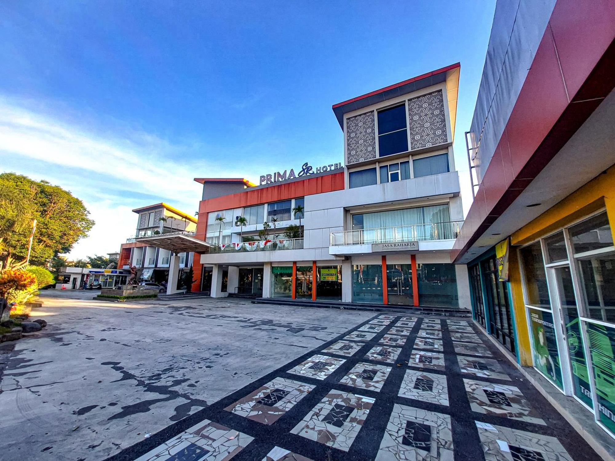 Prima Sr Hotel & Convention Yogyakarta Sleman (Yogyakarta) Exterior foto
