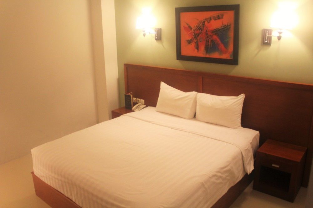 Prima Sr Hotel & Convention Yogyakarta Sleman (Yogyakarta) Exterior foto