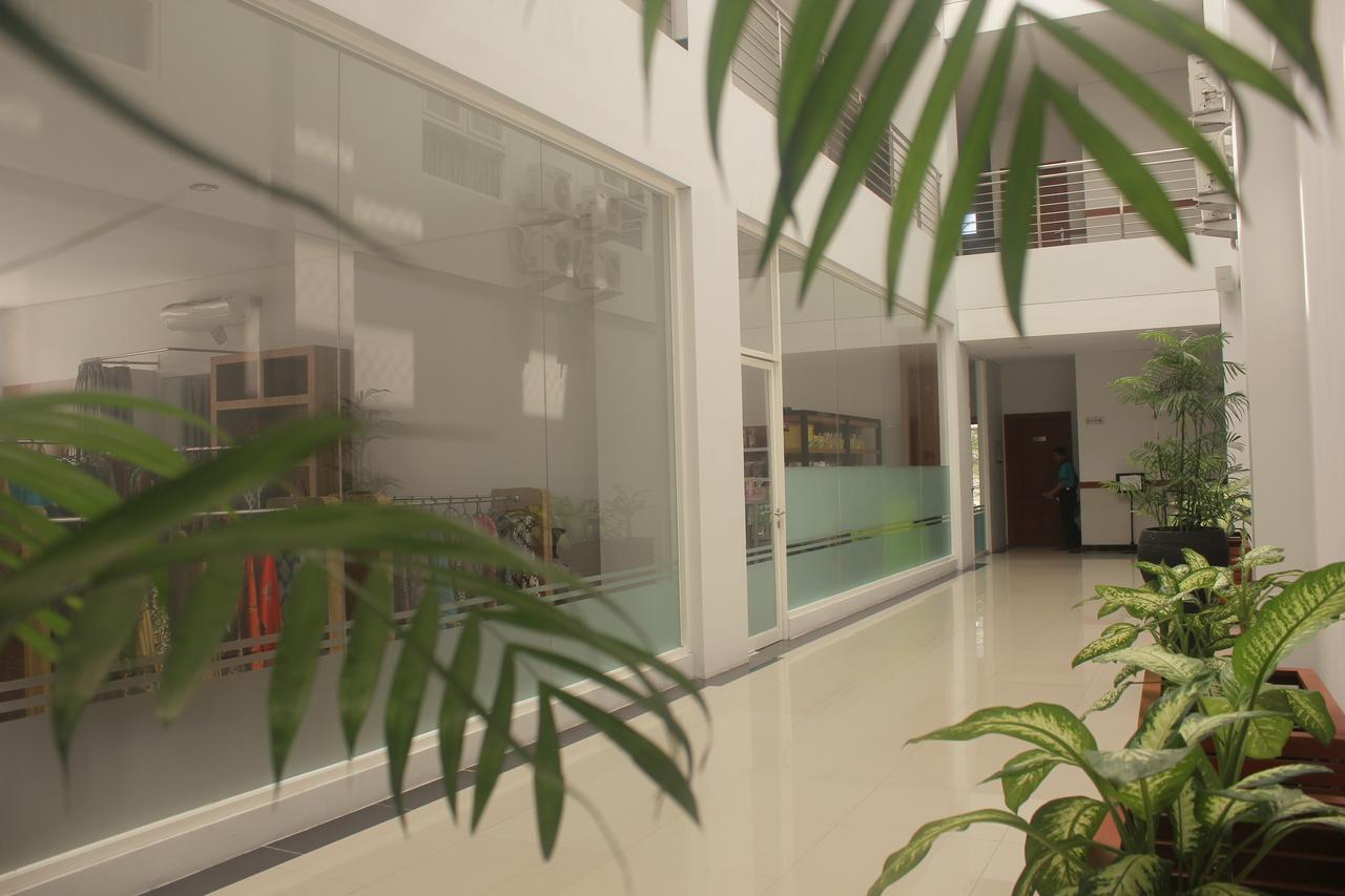 Prima Sr Hotel & Convention Yogyakarta Sleman (Yogyakarta) Exterior foto