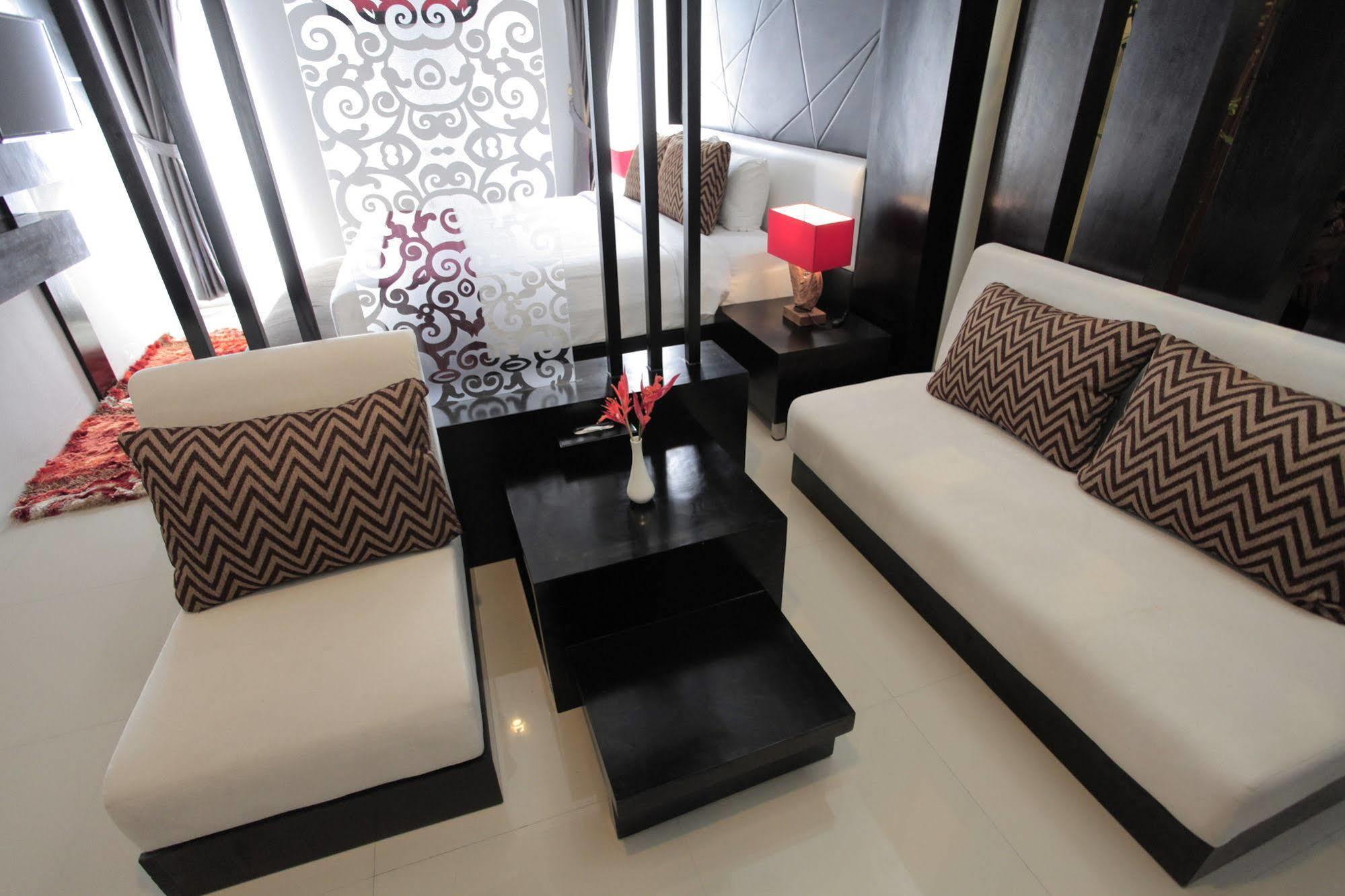 Prima Sr Hotel & Convention Yogyakarta Sleman (Yogyakarta) Exterior foto