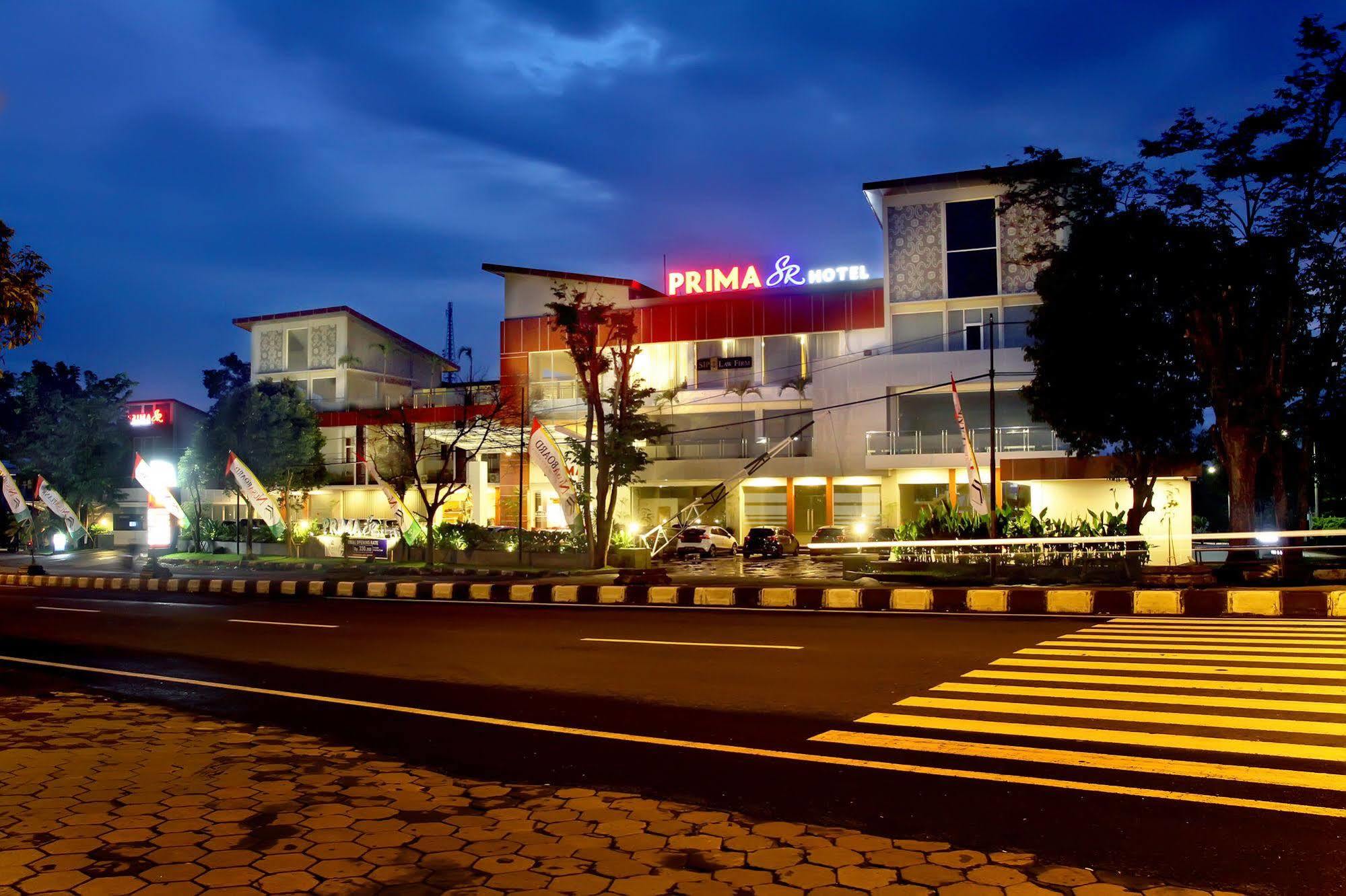 Prima Sr Hotel & Convention Yogyakarta Sleman (Yogyakarta) Exterior foto