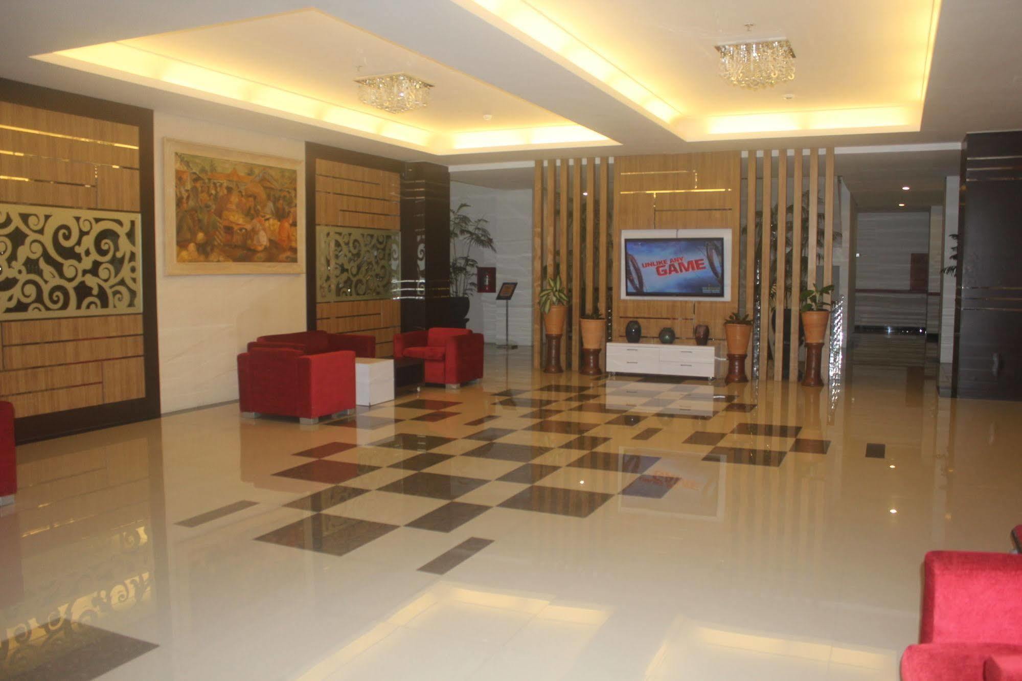 Prima Sr Hotel & Convention Yogyakarta Sleman (Yogyakarta) Exterior foto