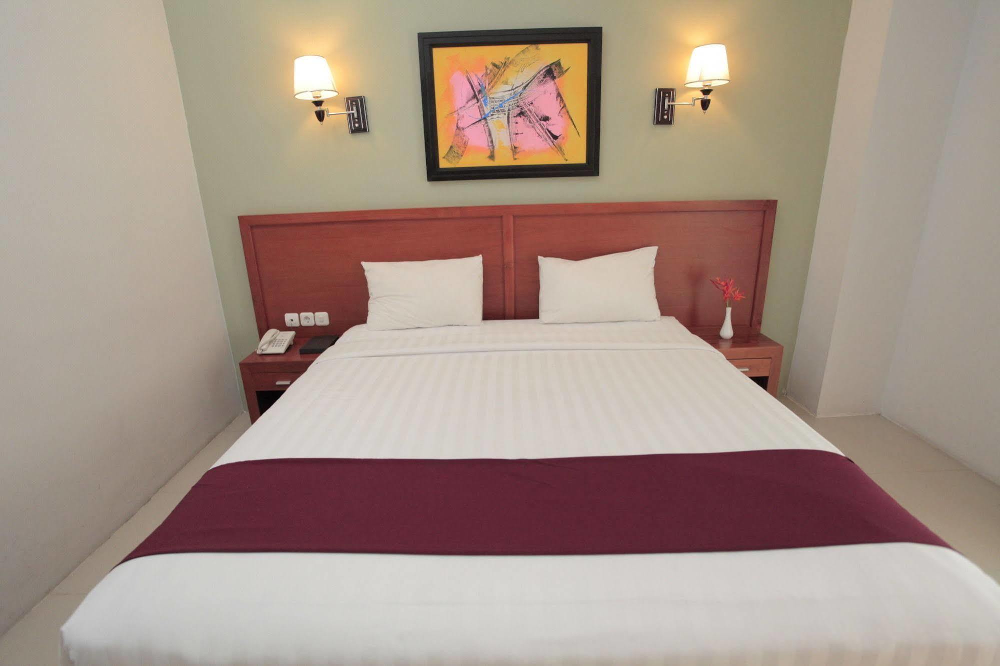 Prima Sr Hotel & Convention Yogyakarta Sleman (Yogyakarta) Exterior foto